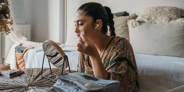 Makeup Essentials For Beginners: Your Guide To A Flawless Start