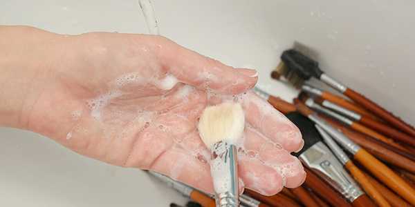 How To Clean And Maintain Your Makeup Brushes